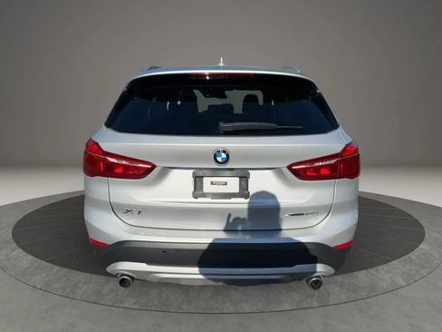 Used 2021 BMW X1 xDrive28i w/ Convenience Package AWD/4WD image 6