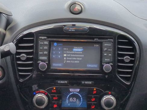 Used 2014 Nissan Juke SL FWD image 19