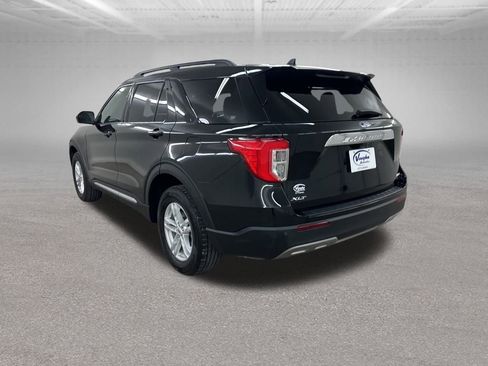 Used 2022 Ford Explorer XLT w/ Equipment Group 202A image 9