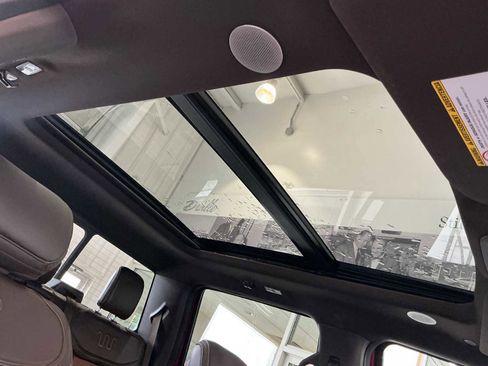 Used 2024 Ford F350 King Ranch w/ Chrome Package image 31