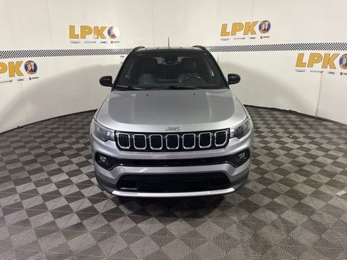 Used 2023 Jeep Compass Limited AWD/4WD image 8