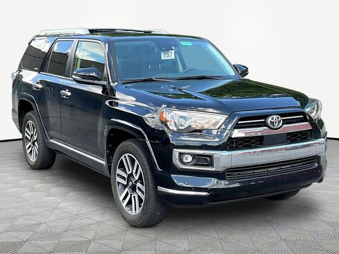 Used 2021 Toyota 4Runner Limited AWD/4WD image 3