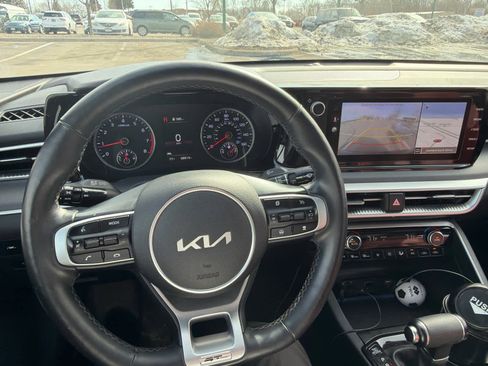 Used 2023 Kia K5 GT-Line image 10
