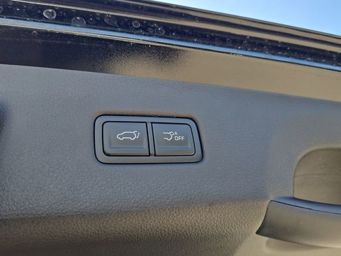 New 2026 Kia Carnival EX FWD image 11