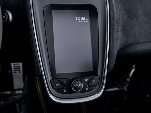 Used 2020 McLaren 600LT Spider image 39