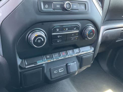Used 2022 Chevrolet Silverado 1500 Custom RWD image 21