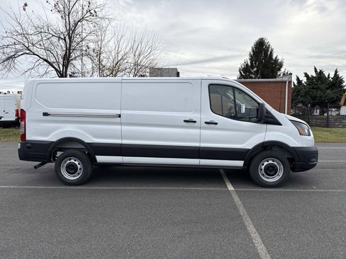 New 2026 Ford Transit 250 Low Roof w/ Load Area Protection Package RWD image 2