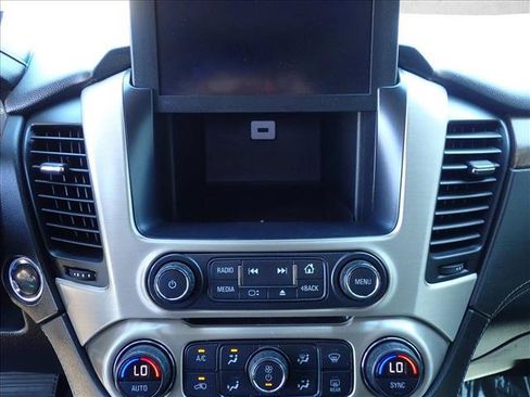 Used 2019 GMC Yukon XL Denali AWD/4WD image 21