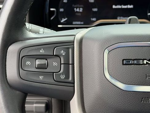Used 2024 GMC Yukon Denali w/ Denali Reserve Package AWD/4WD image 11