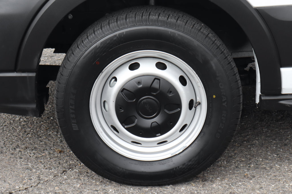 Used 2023 Ford Transit 250 148 High Roof RWD image 37