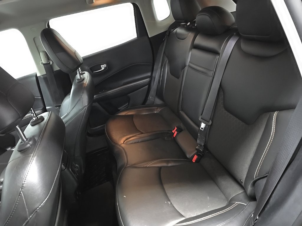 Used 2019 Jeep Compass Latitude AWD/4WD image 31