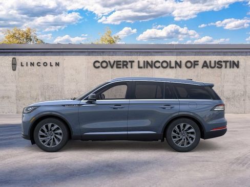New 2026 Lincoln Aviator 2WD image 3