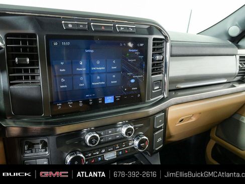 Used 2024 Ford F250 Lariat w/ Chrome Package AWD/4WD image 13