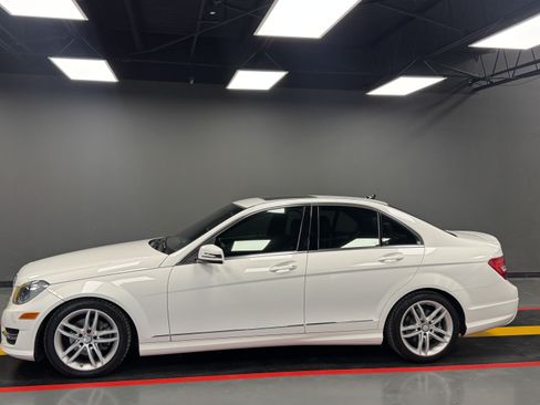 Used 2013 Mercedes-Benz C 250 Sedan image 2