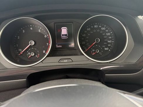 Used 2019 Volkswagen Tiguan SE w/ Panoramic Sunroof Package AWD/4WD image 11
