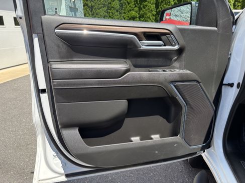 Used 2024 Chevrolet Silverado 1500 RST w/ Protection Package AWD/4WD image 14