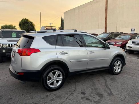 Used 2013 Toyota RAV4 XLE image 18