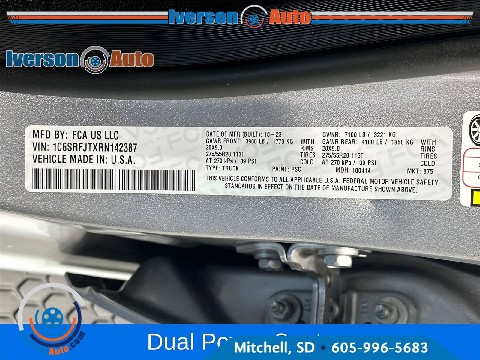 Used 2024 RAM 1500 Laramie AWD/4WD image 14