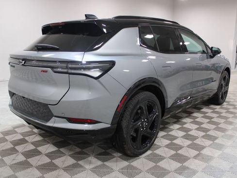 New 2026 Chevrolet Equinox EV RS image 10