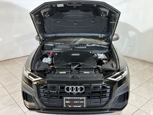 Used 2022 Audi Q8 Premium Plus image 16
