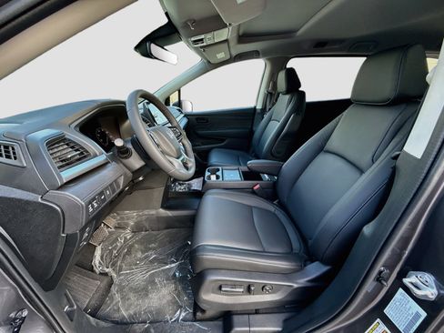 Certified 2026 Honda Odyssey EX-L image 17