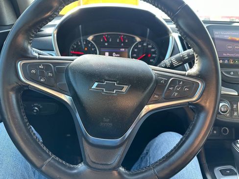 Used 2019 Chevrolet Equinox LT image 16