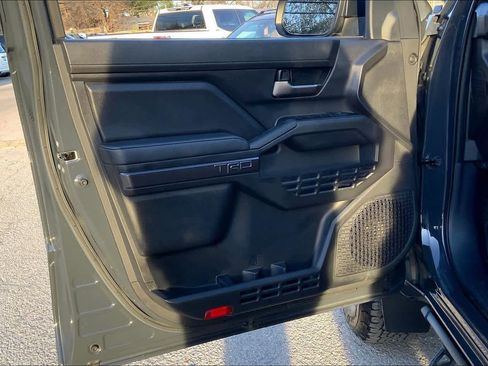 Used 2024 Toyota Tacoma TRD Off-Road image 20