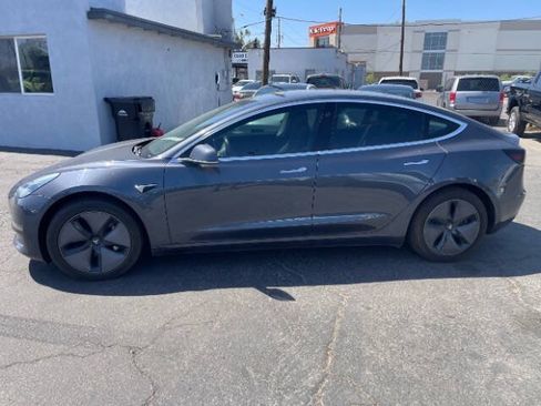 Used 2018 Tesla Model 3 Long Range RWD image 6