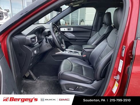 Used 2020 Ford Explorer ST w/ ST Street Pack image 10