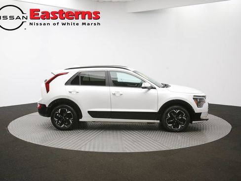 Used 2024 Kia Niro Wind w/ Wind Preserve Package image 44