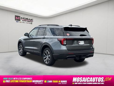 Used 2025 Ford Explorer ST-Line AWD/4WD image 5