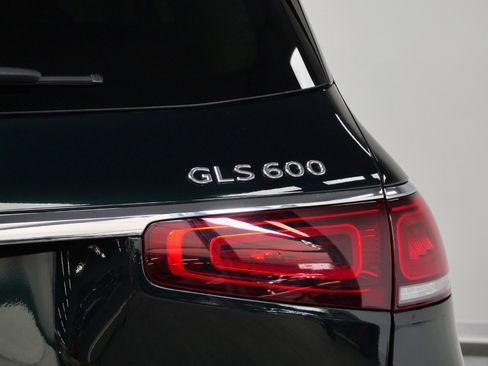 Used 2022 Mercedes-Benz Maybach GLS 600 4MATIC image 51