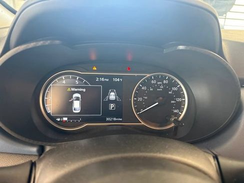 Used 2025 Nissan Versa SV FWD image 20