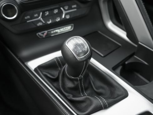 Used 2019 Chevrolet Corvette Stingray Coupe w/ Carbon Flash Badge Package RWD image 16