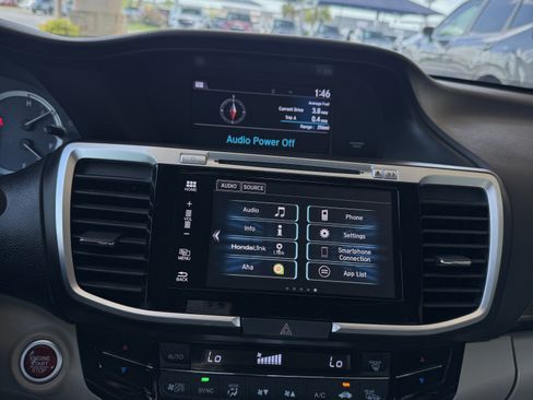 Used 2016 Honda Accord EX-L image 26