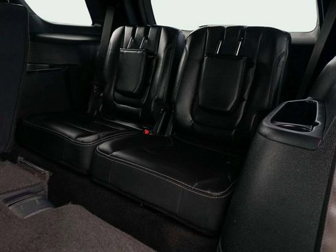 Used 2017 Ford Explorer Limited w/ Equipment Group 303A AWD/4WD image 20