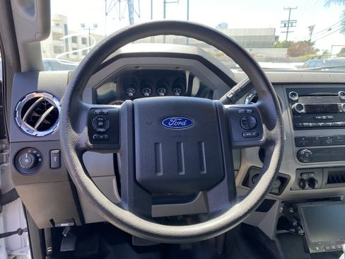 Used 2016 Ford F350 XLT w/ XLT Interior Package RWD image 22