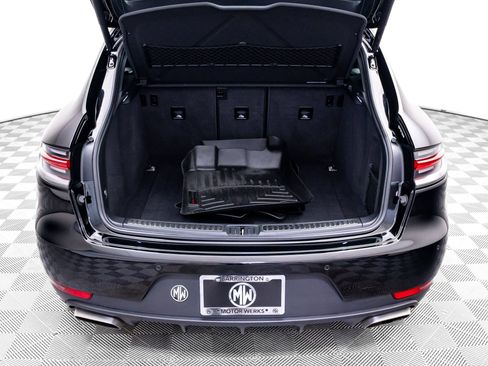 Used 2020 Porsche Macan AWD/4WD image 31