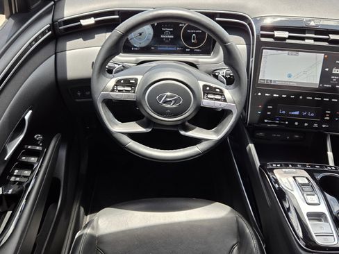 Used 2022 Hyundai Tucson Limited w/ Cargo Package FWD image 6