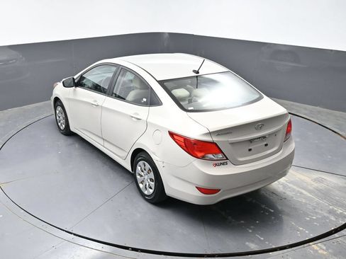 Used 2017 Hyundai Accent SE FWD image 43