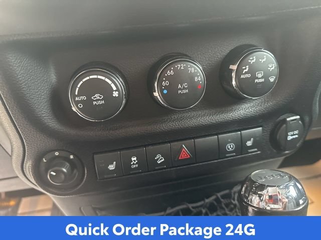 Used 2016 Jeep Wrangler Unlimited Sahara w/ Dual Top Group AWD/4WD image 16