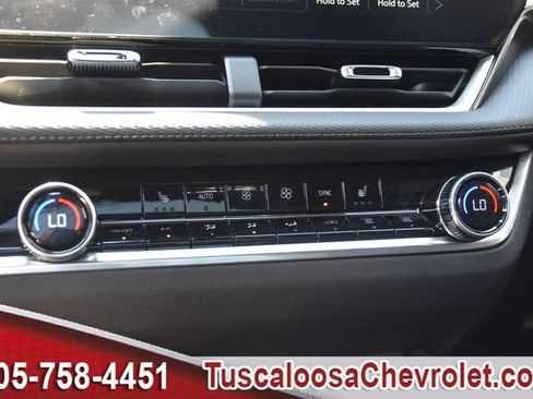 Used 2026 Chevrolet Equinox LT w/ Convenience Package II FWD image 38
