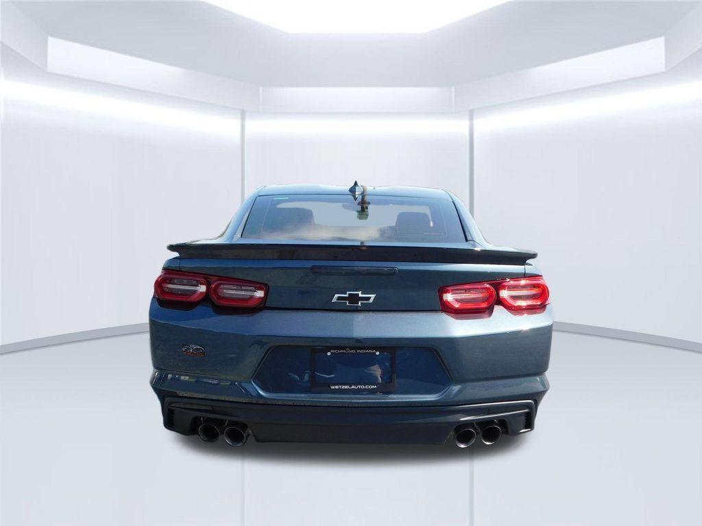 Used 2020 Chevrolet Camaro LT RWD image 4
