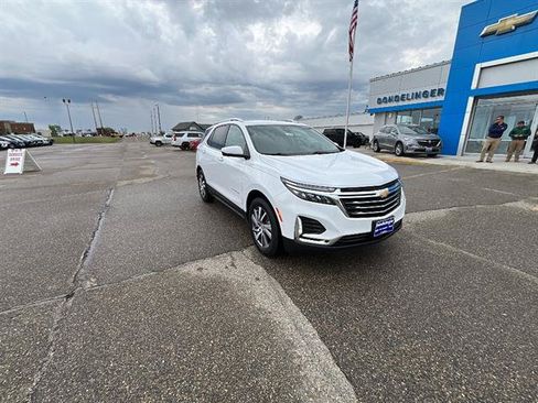 Used 2024 Chevrolet Equinox Premier AWD/4WD image 8