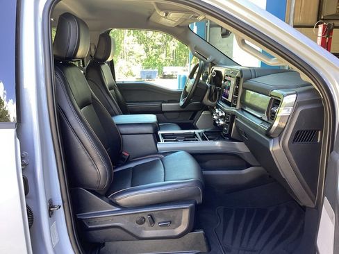 Used 2025 Ford F250 Lariat w/ Black Appearance Package AWD/4WD image 33