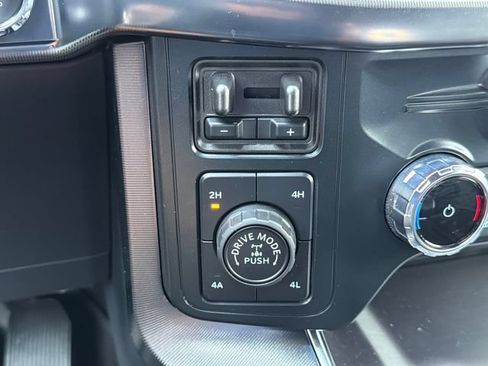 Used 2025 Ford F150 Platinum AWD/4WD image 16