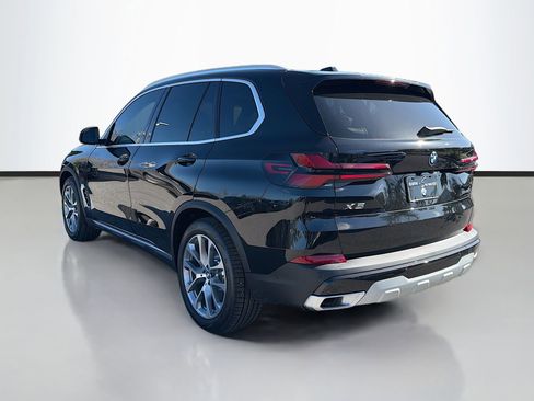 New 2026 BMW X5 xDrive50e w/ Climate Comfort Package image 6