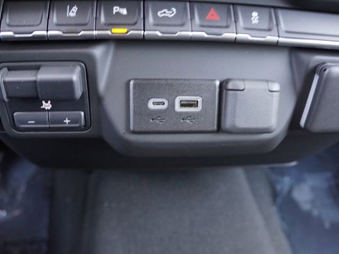 Used 2025 Chevrolet Silverado 2500 W/T w/ WT/CX Safety Package image 25