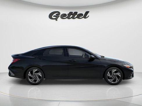 New 2026 Hyundai Elantra SEL Sport Premium FWD image 7