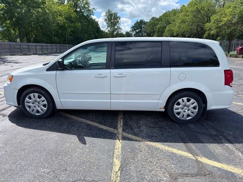 Used 2013 Dodge Grand Caravan SE FWD image 14